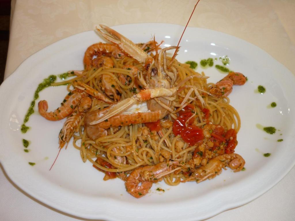 因斯尔维斯酒店 Sesto al Reghena 外观 照片
